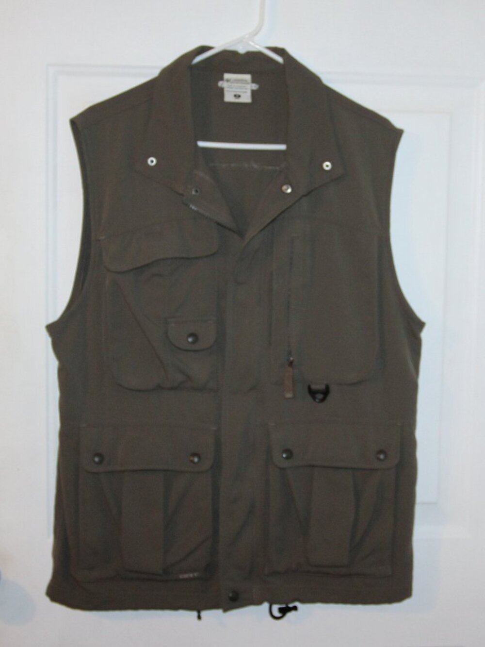 Columbia GRT omni dry hiking fishing 8 pocket vest M